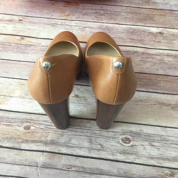 Rare-HTF-GUESS-Light-Brown-Leather-Padey-Shoe- - Picture 7 of 8